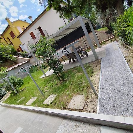 Villa Paoletti, Appartamento Confortevole Nel Cuore Di Gradara Εξωτερικό φωτογραφία